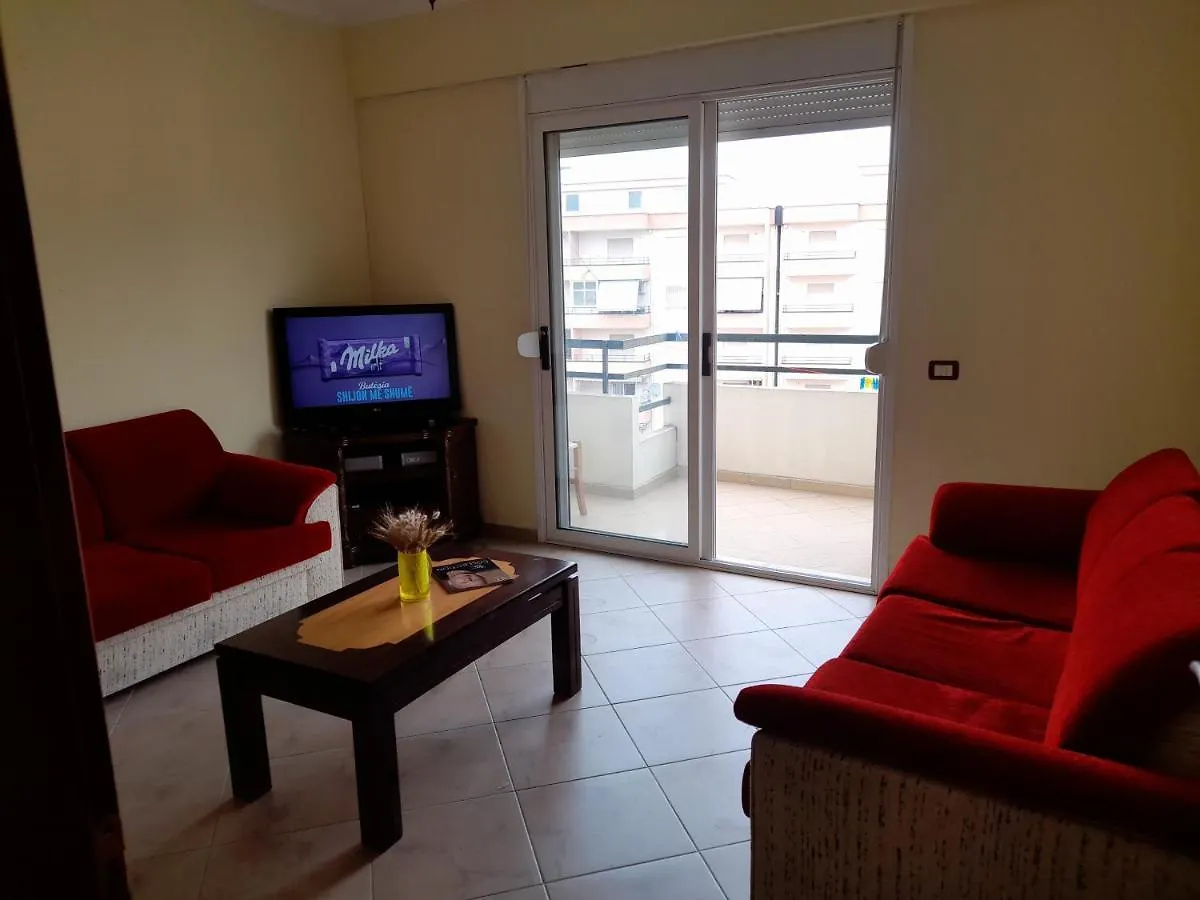 Max'S Holiday Apartment Vlore